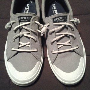 Sperry Sneaker